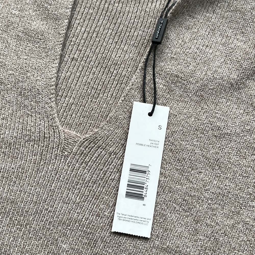 Tahari Sweater Hoodie - Picture 7 of 10